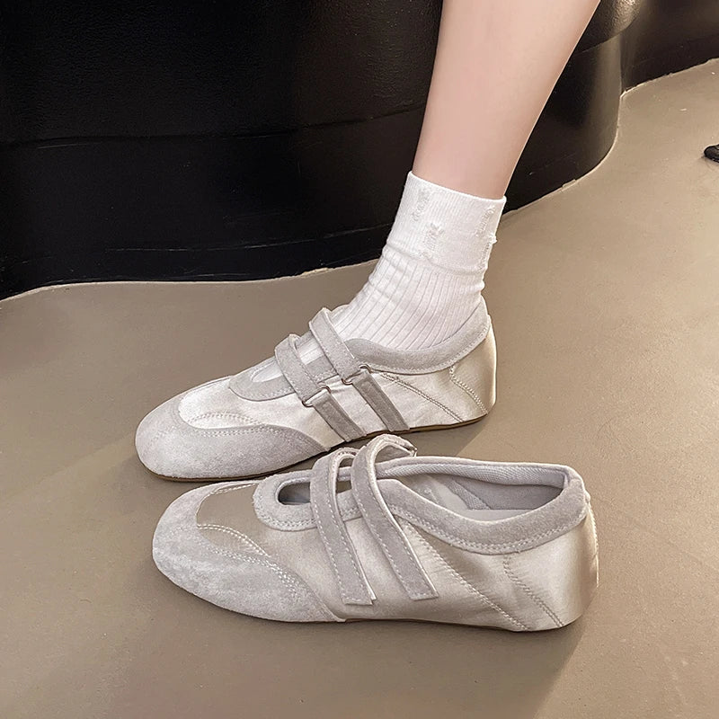 Women's Sneakers Flats Running Sport Shoes Designer Spring Casual Shoes 2025 Fashion New Trend Walking Comfort Femme Chaussures