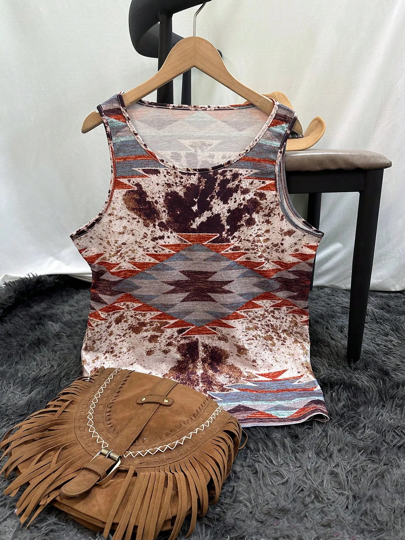 Women's Vest: Western Ethnic Print Casual Sleeveless Top — Women's Retro Loose-Fit Vest