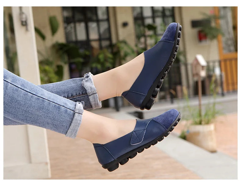 2024 Woman's Flats Shoes Woman Soft Genuine Leather Big Size 35-44 Mocassin Boat Shoes for Women Hook Loop Mocasines De Mujer
