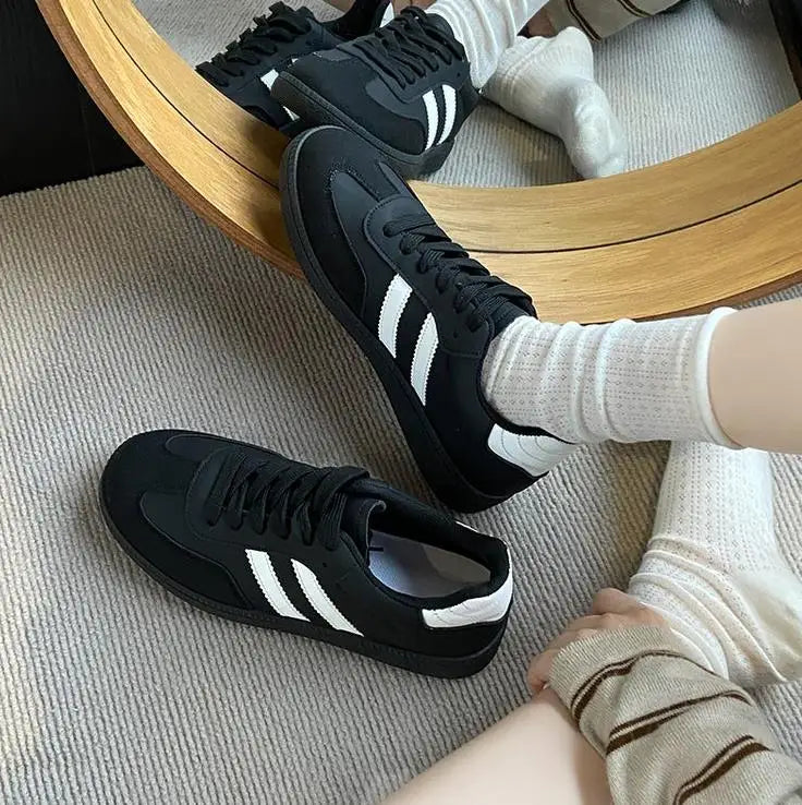 Women Tennis Sneakers Flats Ladies Fashion Lace-up Vulcanized Shoes  Autumn Outdoor Trainers Student Board Shoes Footwear