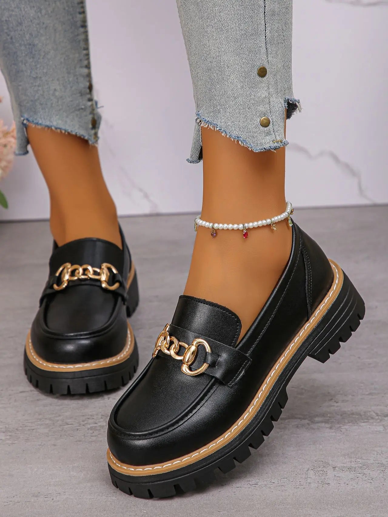2025 Female Shoes Women Fashion Janes Round Toe Flats Loafers Oxfords Platform Casual Metal Chain Buckle Ladies Heels Black