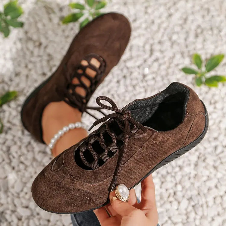 2026 Women Casual Walking Shoes Faux Suede Lace Up Flat Shoes Lightweight Breathable Sneakers Retro Ladies Fashion Trendy New