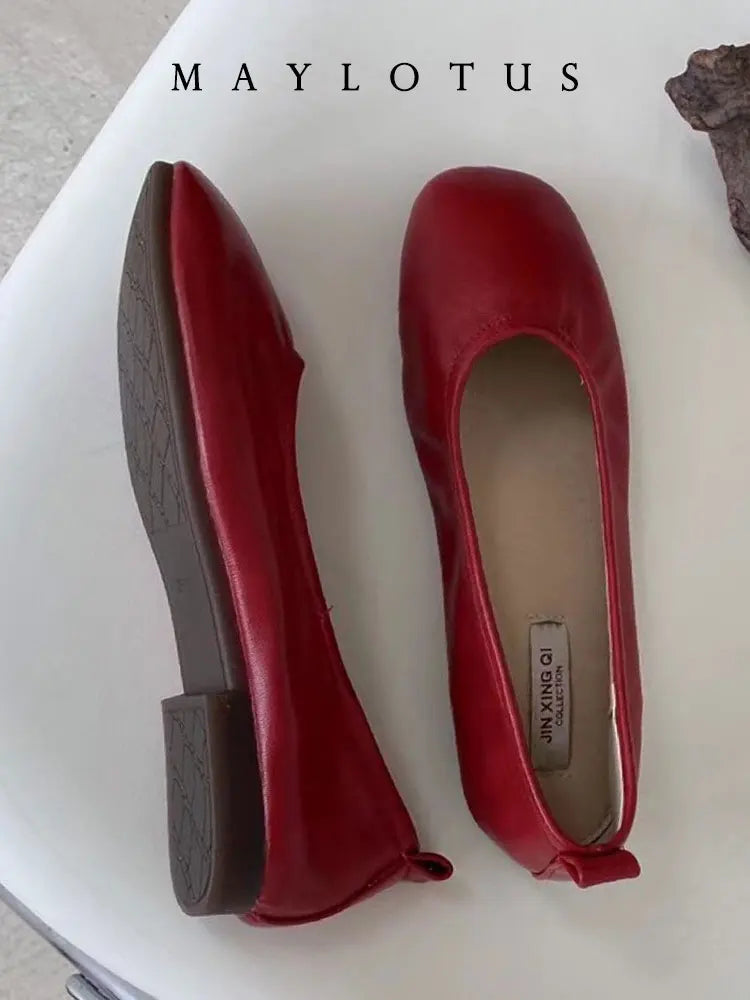 2026 Women Shoes Brand Designer  Ballet Flats Woman Round Toe Japanned Leather Flats Vintage Narrow Band Loafers