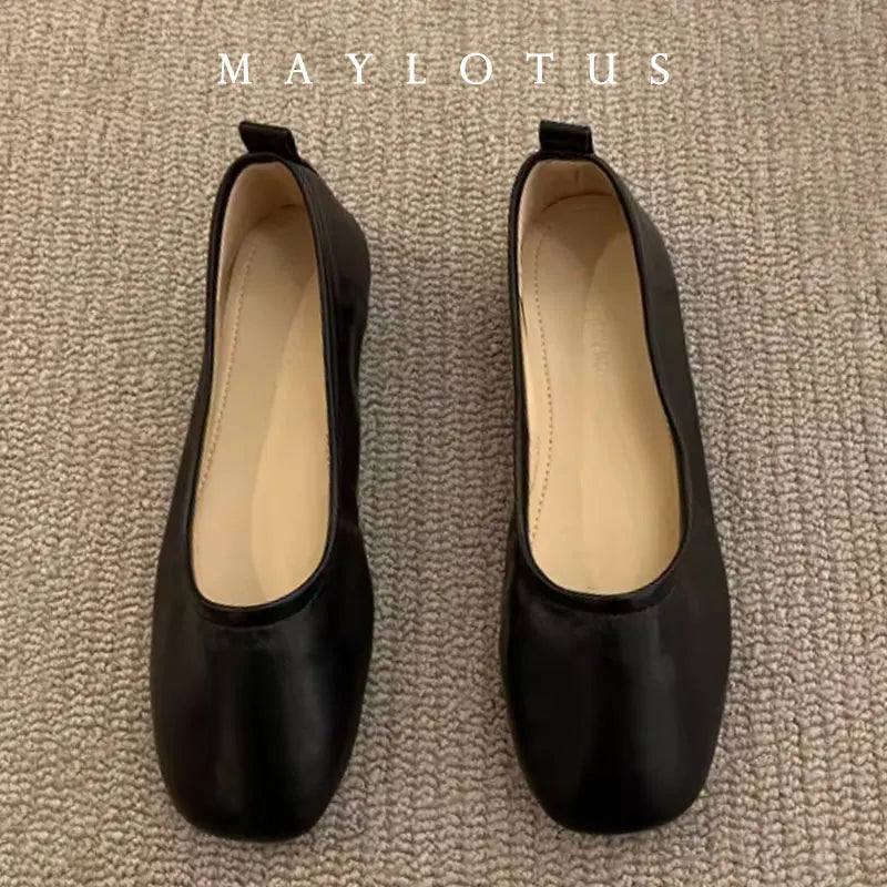2026 Women Shoes Brand Designer  Ballet Flats Woman Round Toe Japanned Leather Flats Vintage Narrow Band Loafers