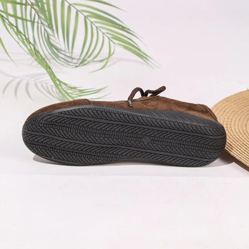 2026 Women Casual Walking Shoes Faux Suede Lace Up Flat Shoes Lightweight Breathable Sneakers Retro Ladies Fashion Trendy New