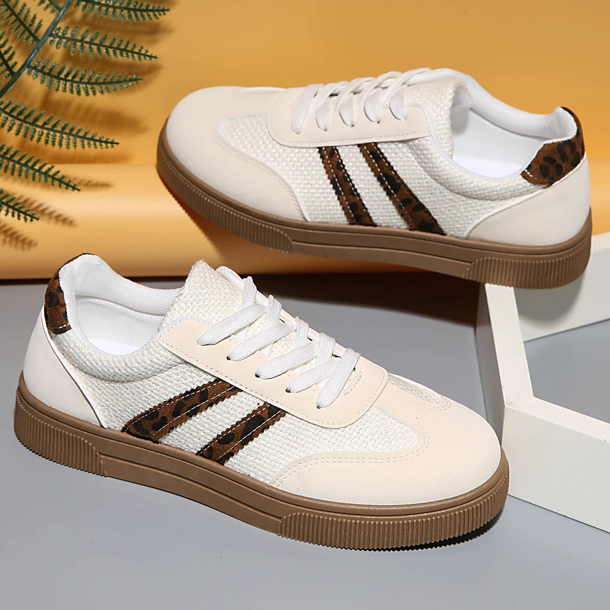 Shoes Woman Trend Casual Sneakers Comfortable Lace Up Flats Tennis Shoe Breathable Walking Jogging Shoe Zapatillas De Mujer