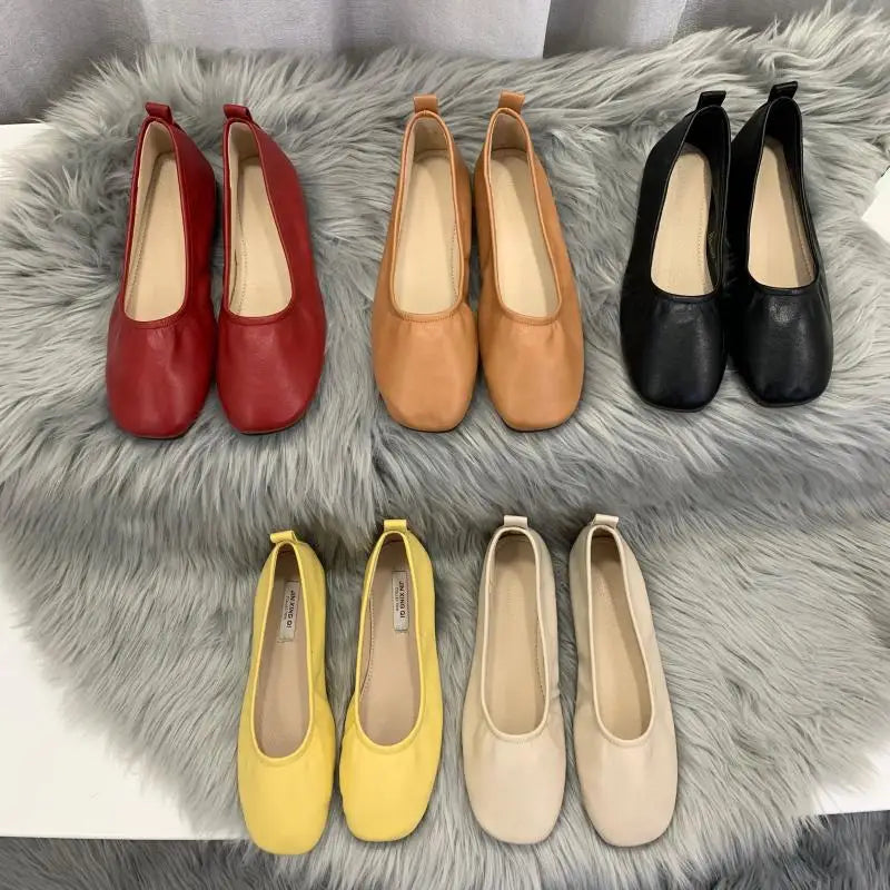 2026 Women Shoes Brand Designer  Ballet Flats Woman Round Toe Japanned Leather Flats Vintage Narrow Band Loafers