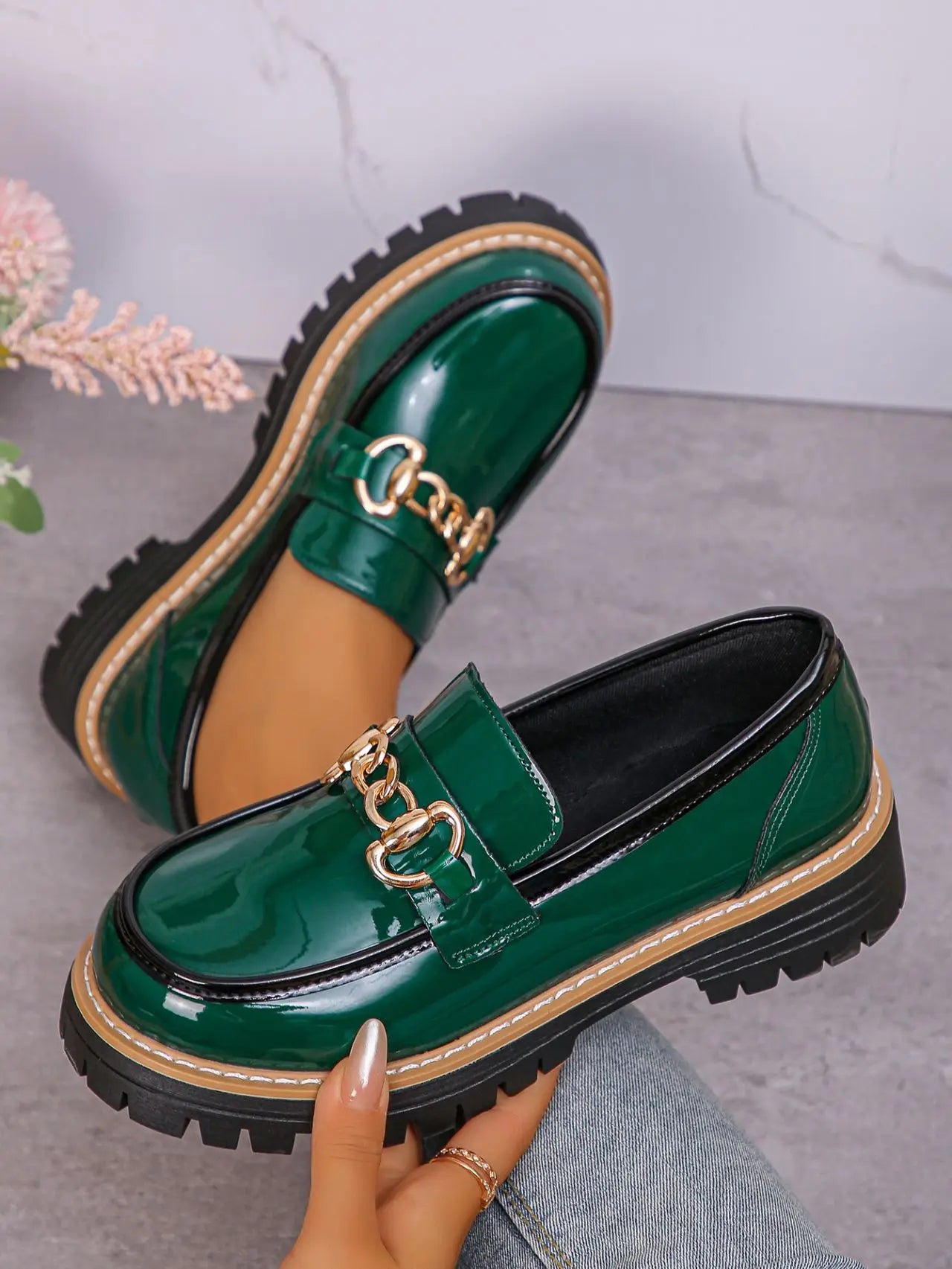 2025 Female Shoes Women Fashion Janes Round Toe Flats Loafers Oxfords Platform Casual Metal Chain Buckle Ladies Heels Black