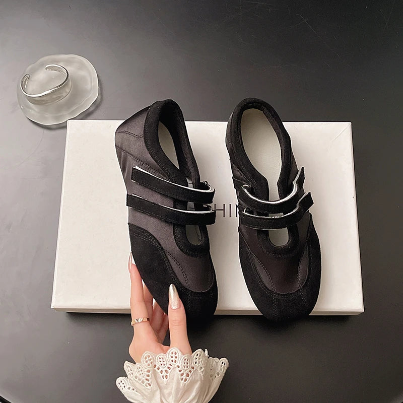 Women's Sneakers Flats Running Sport Shoes Designer Spring Casual Shoes 2025 Fashion New Trend Walking Comfort Femme Chaussures