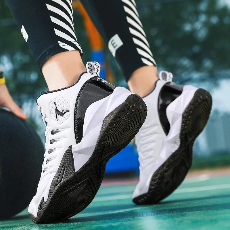 Basket Basketball Cuir Léger Waterproof