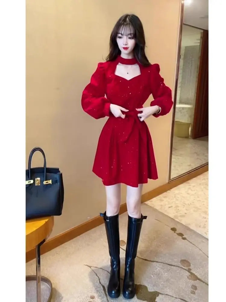Velvet Dress for Women in Autumn and Winter 2025 New Goddess Style Fashion V-neck Long-sleeved Atmosphere Christmas