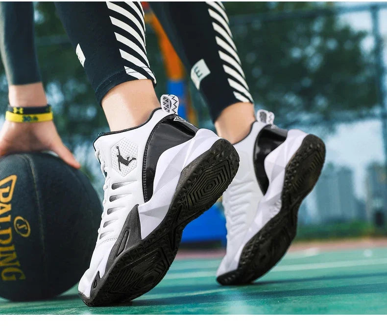 Basket Basketball Cuir Léger Waterproof