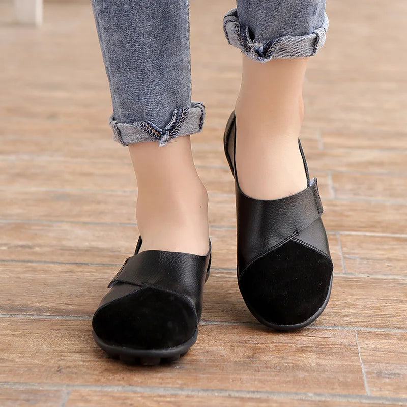 2024 Woman's Flats Shoes Woman Soft Genuine Leather Big Size 35-44 Mocassin Boat Shoes for Women Hook Loop Mocasines De Mujer